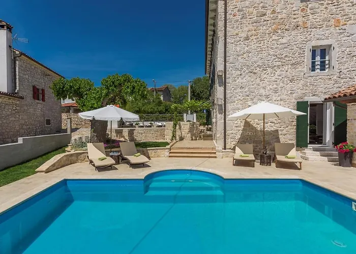 Beautiful Stone House - Villa Parentium With Private Pool