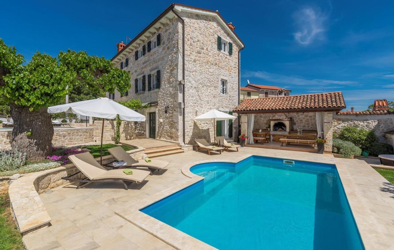 Beautiful Stone House - Parentium With Private Pool Dracevac