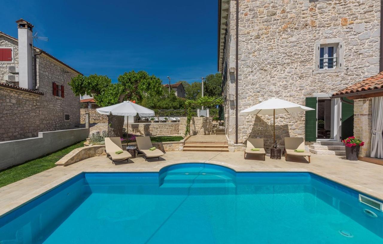 Villa Beautiful Stone House - Parentium With Private Pool