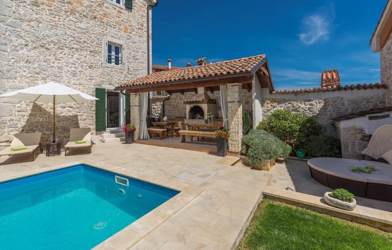 Beautiful Stone House - Parentium With Private Pool Dracevac