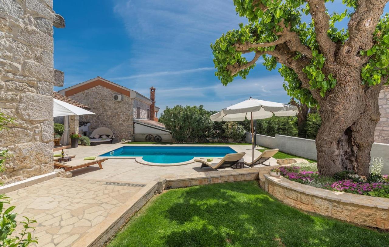 Beautiful Stone House - Parentium With Private Pool